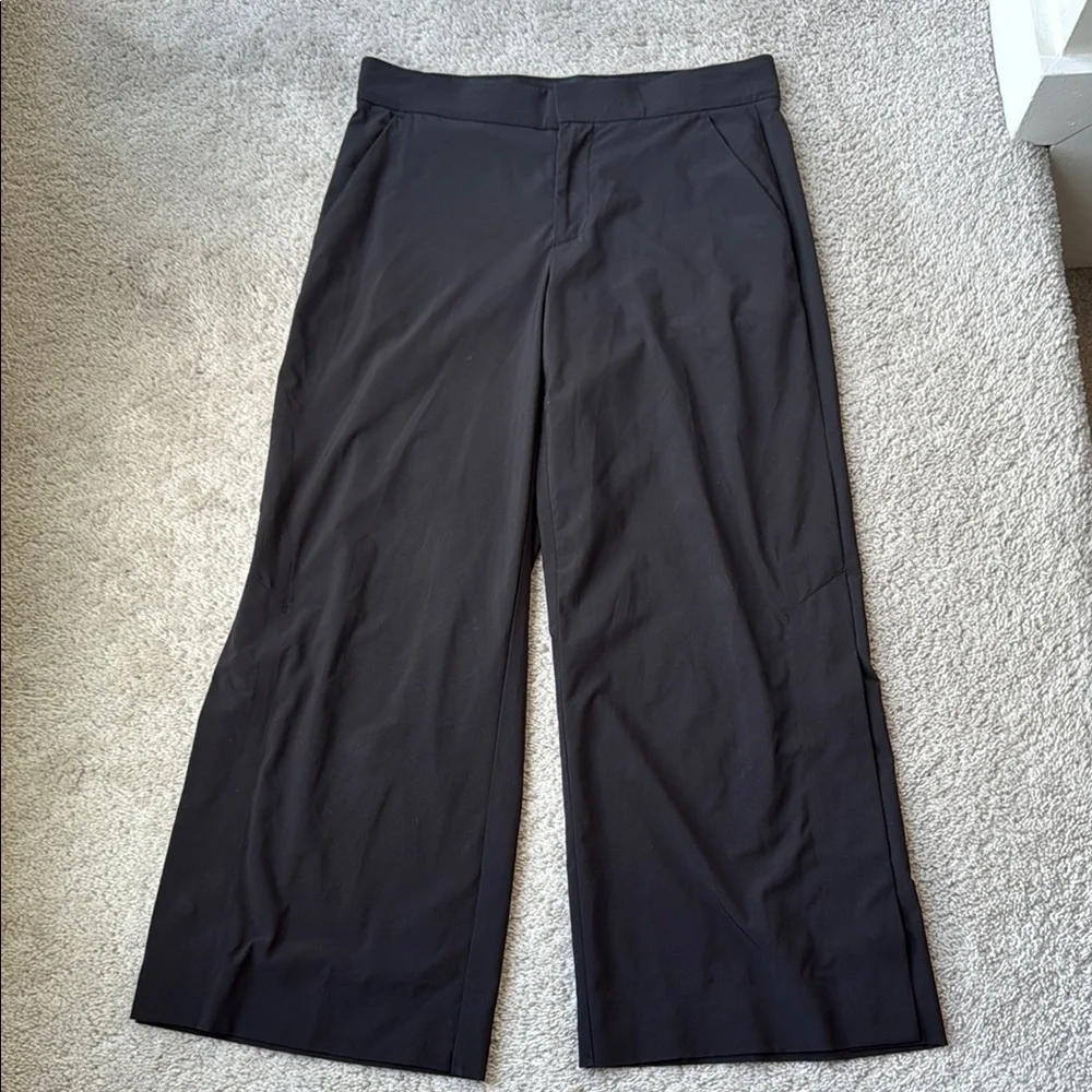 Athleta Tribeca Wide Leg Snap Hem Crop Pants | Size 2 | Black - Picture 3 of 10